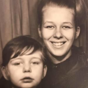 Meet your Posher, Carolyn